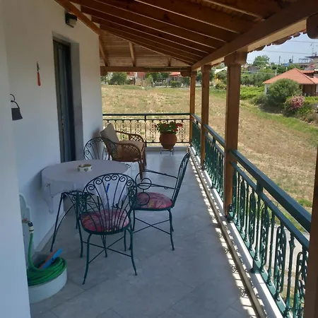 Apartment Maria Magdalini 1 *