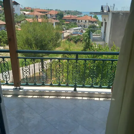Apartment Maria Magdalini 1 *